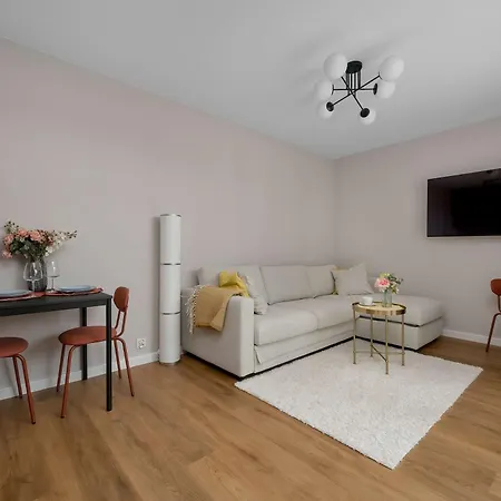 Cozy With Garden And Place To Work By Renters * Wrocław