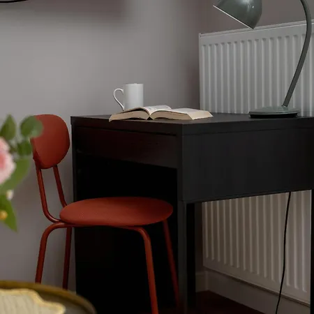 Cozy With Garden And Place To Work By Renters Apartament