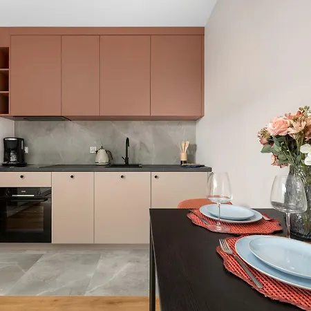 Apartament Cozy With Garden And Place To Work By Renters