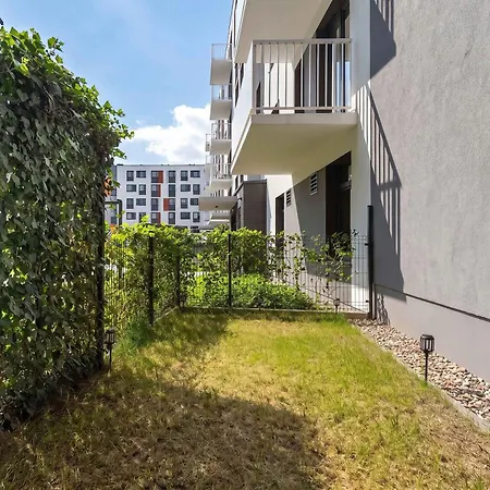 Cozy With Garden And Place To Work By Renters